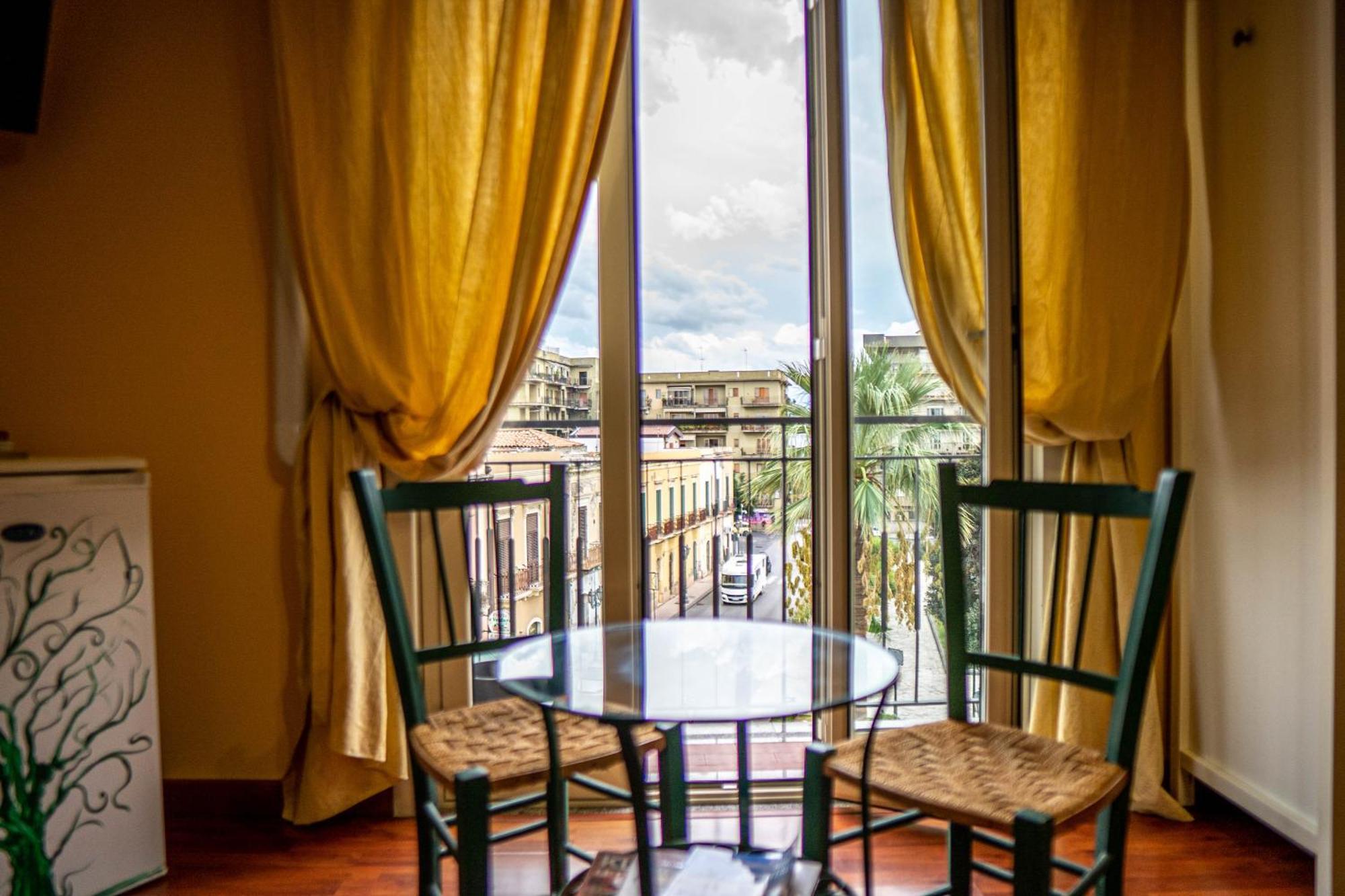 Apartament Domus Musia Milazzo Zewnętrze zdjęcie